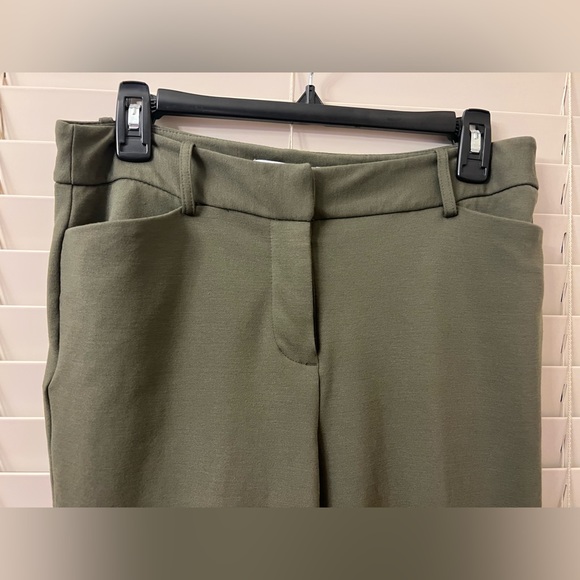Liz Claiborne Green Cropped Dress Pants Size 6 Petite - 6P - Picture 2 of 9
